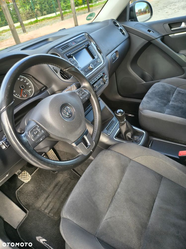 Volkswagen Tiguan - 13