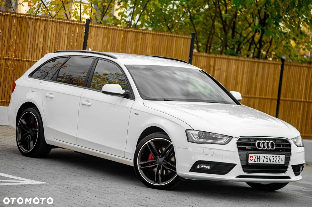 2012 Audi A4 Avant, photograph 2