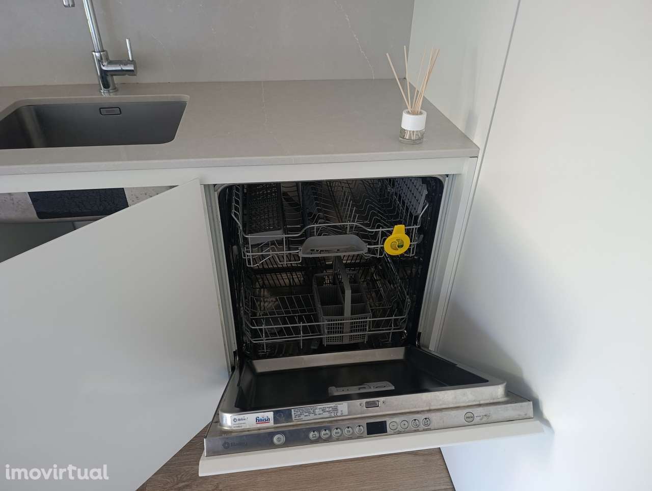 T3 Remodelado  - Bem localizado - Grande imagem: 3/5