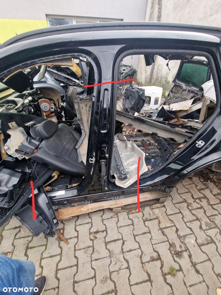 słupek środkowy próg lewy mercedes glc 254 suv - 1