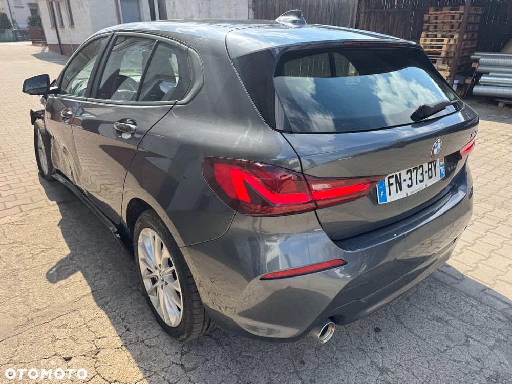 BMW Seria 1 - 32