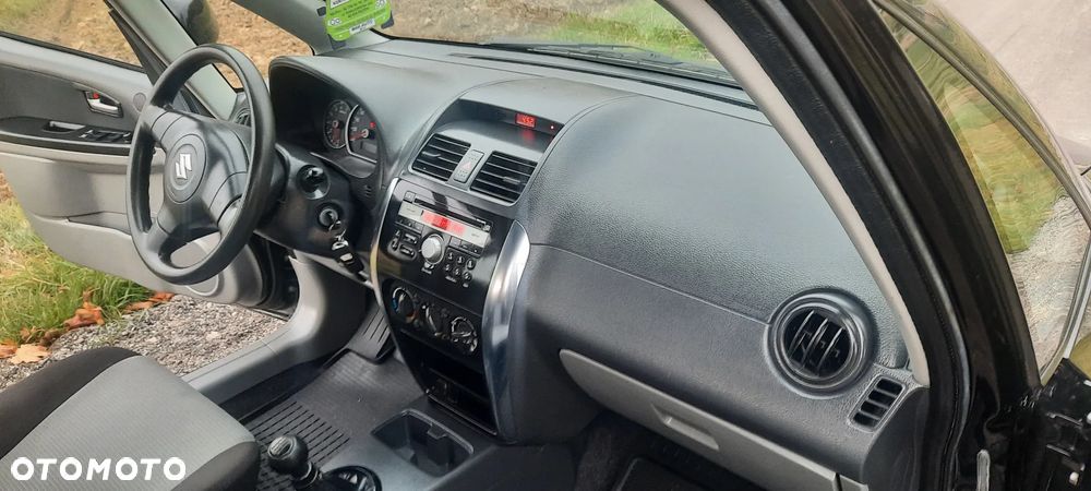 Suzuki SX4 - 19