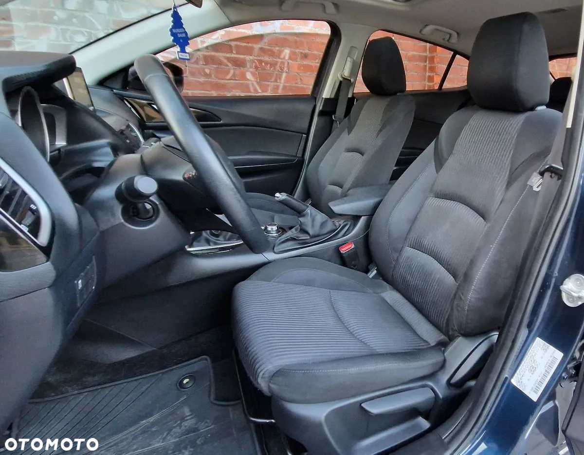 Mazda 3 - 8