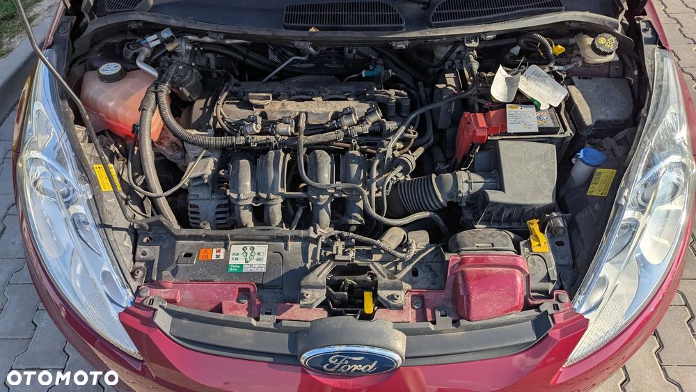 Ford Fiesta 1.4 Champions Edition - 26