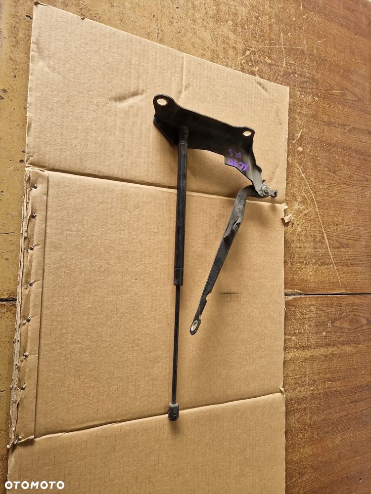 ZAWIAS MASKI PRAWY VOLVO XC90 2003r 2012r KOMPLETNY - 12