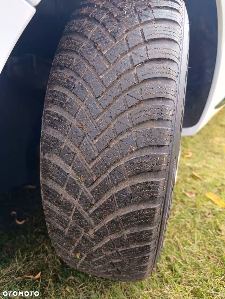 Renault Clio 1.2 16V Limited EU6 - 28