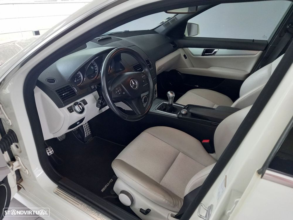 Mercedes-Benz C 220 CDi Avantgarde BlueEfficiency - 9
