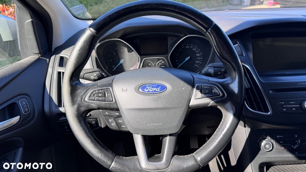 Ford Focus - 22