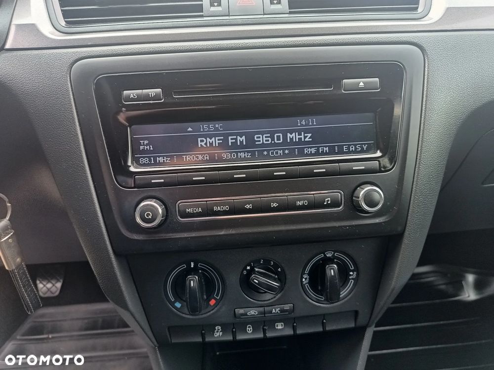 Skoda RAPID 1.2 TSI Ambition - 12