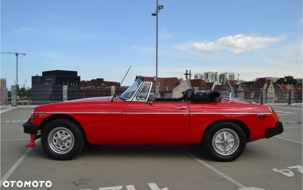 MG MGB - 11