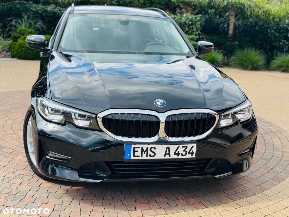 BMW Seria 3 320d Touring Advantage - 4