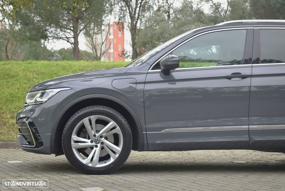 VW Tiguan 1.4 TSI eHybrid R-Line DSG - 12