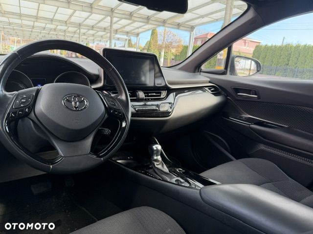 Toyota C-HR Business-Edition - 9