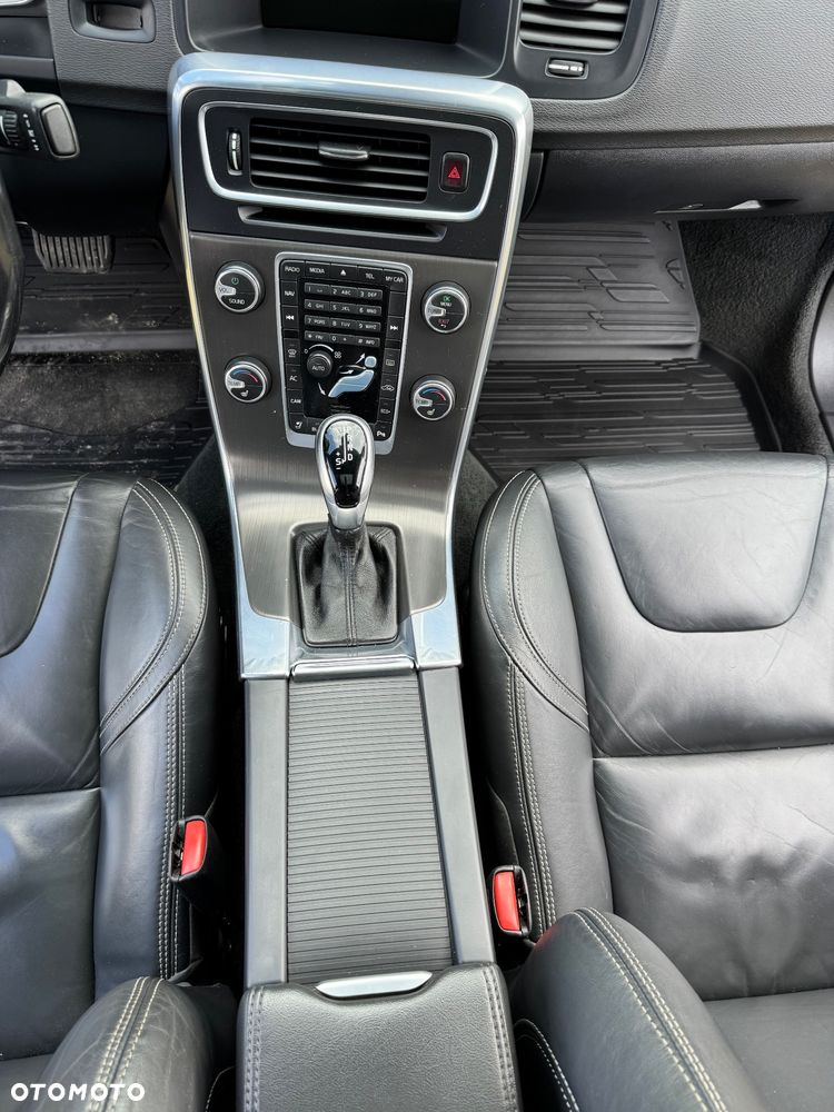 Volvo S60 T5 Geartronic - 31