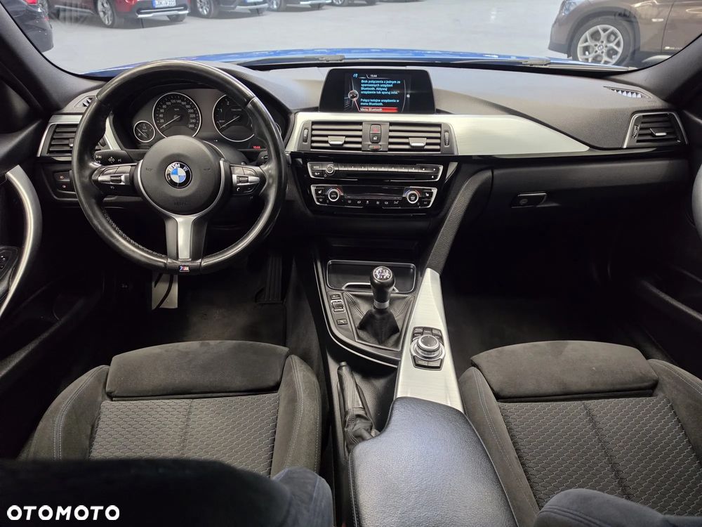 BMW Seria 3 320d Edition M Sport Shadow - 30