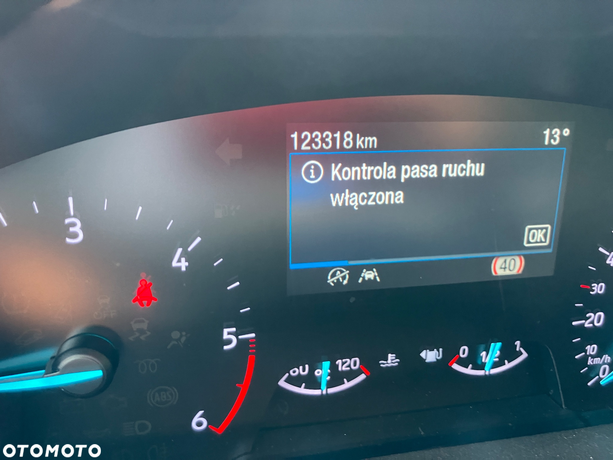 Ford Focus Turnier 1.5 EcoBlue Start-Stopp-System COOL&CONNECT - 24