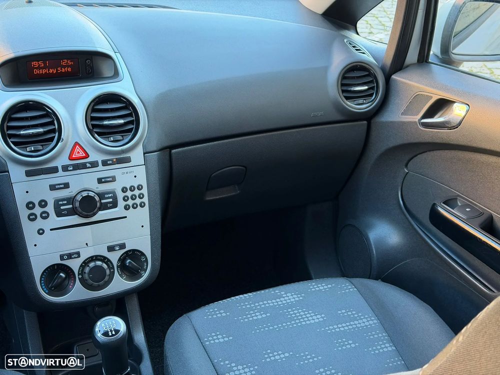 Opel Corsa 1.3 CDTI Enjoy 89g - 23