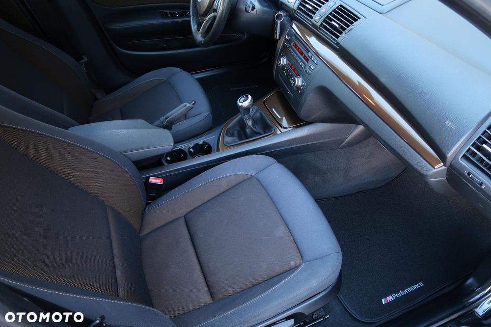 BMW Seria 1 - 13