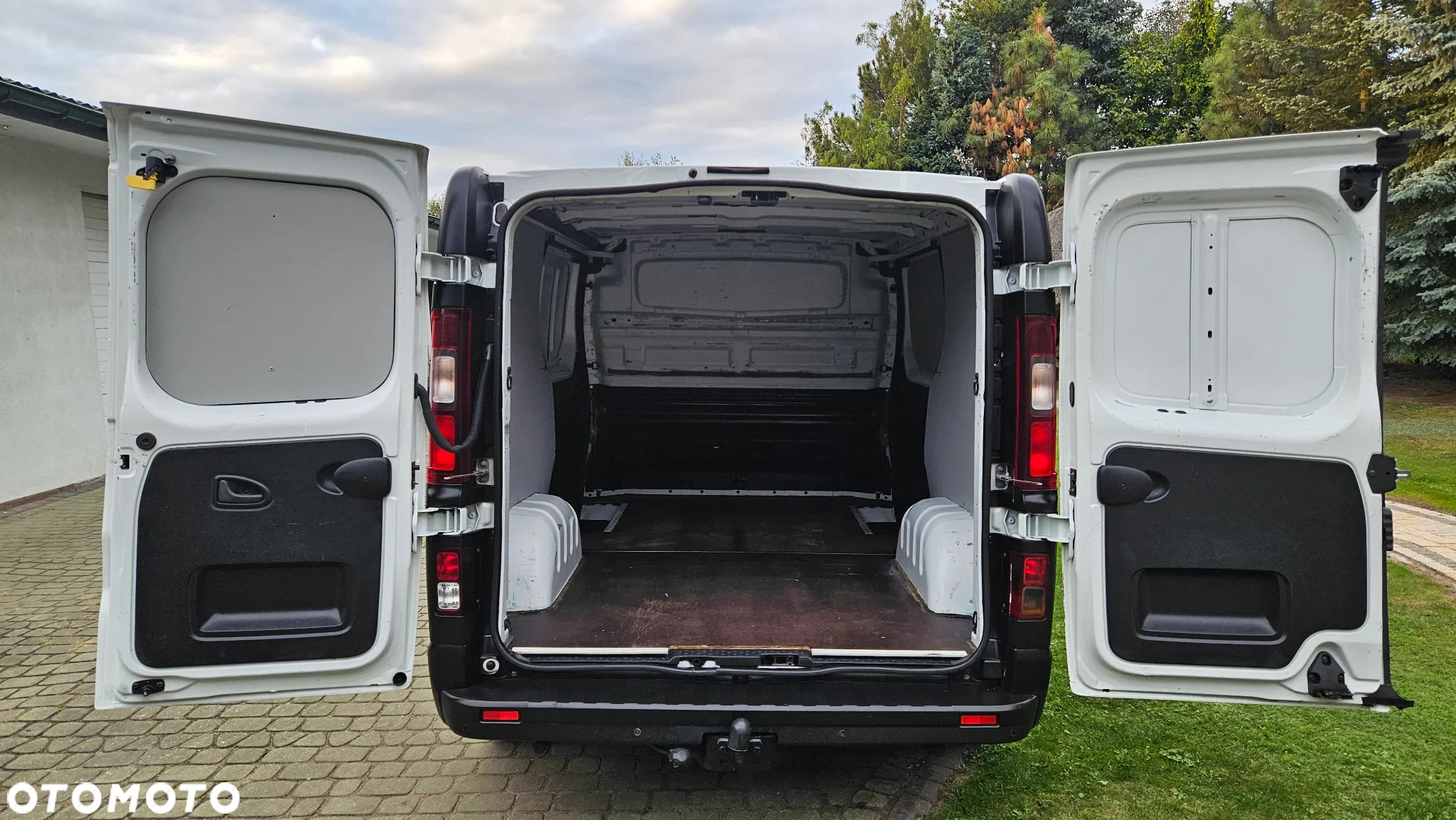 Renault Trafic 1,6DCI 120KM - 29