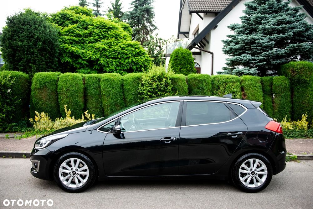 Kia Ceed 1.6 GDI ISG Platinum Edition - 11