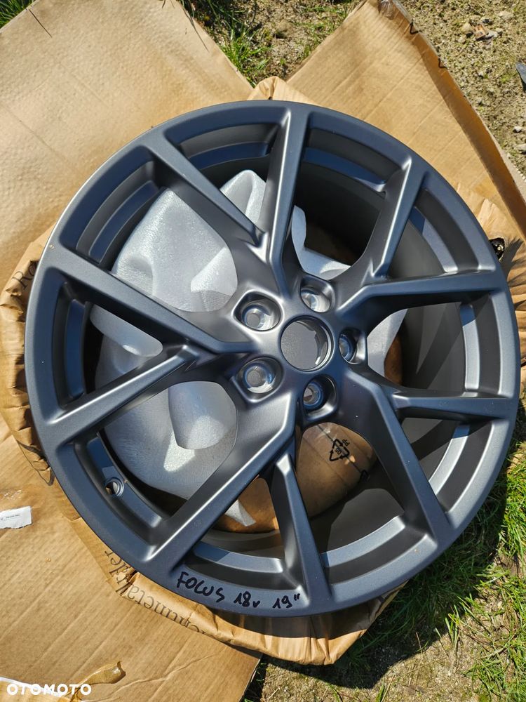 FELGA FOCUS MONDEO 8X19 ET55 5X108 KX7C-1007-B1A  RADOM