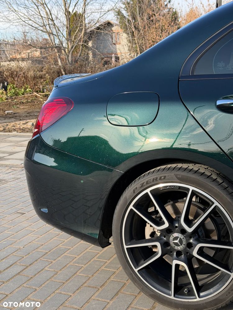 Mercedes-Benz Klasa C 300 9G-TRONIC Night Edition - 6