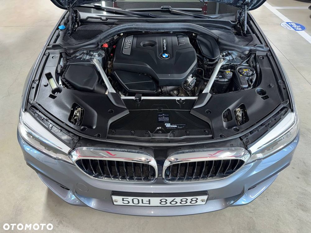 BMW Seria 5 530i xDrive M Sport Edition - 35