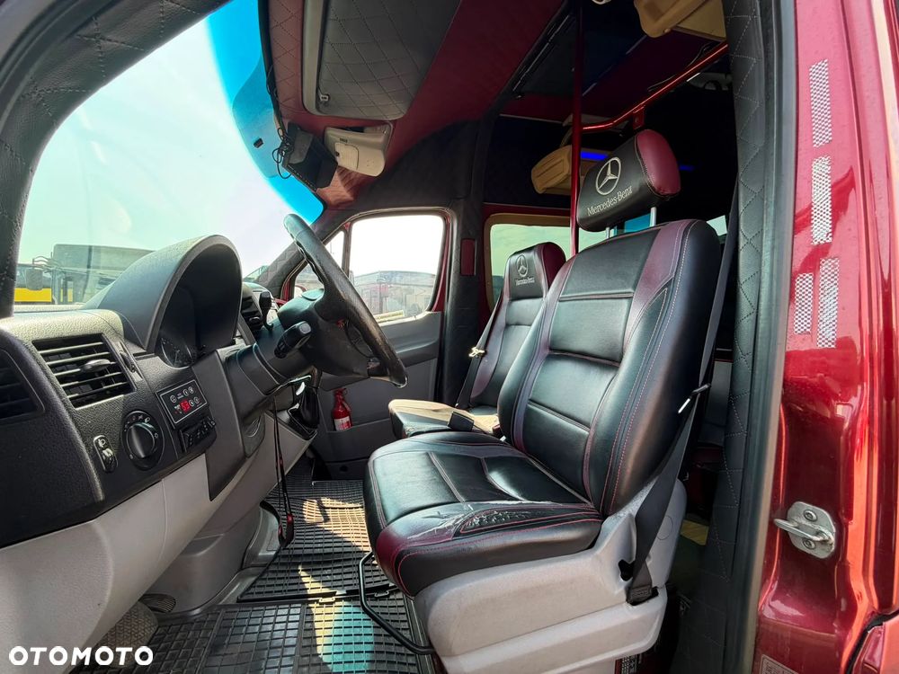 Mercedes-Benz Sprinter 519 - 22