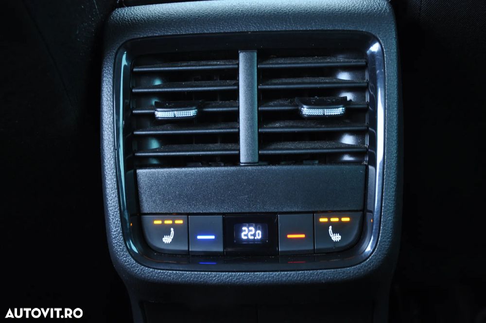 Skoda Octavia Combi 2.0 TDI (Green tec) DSG Style - 28