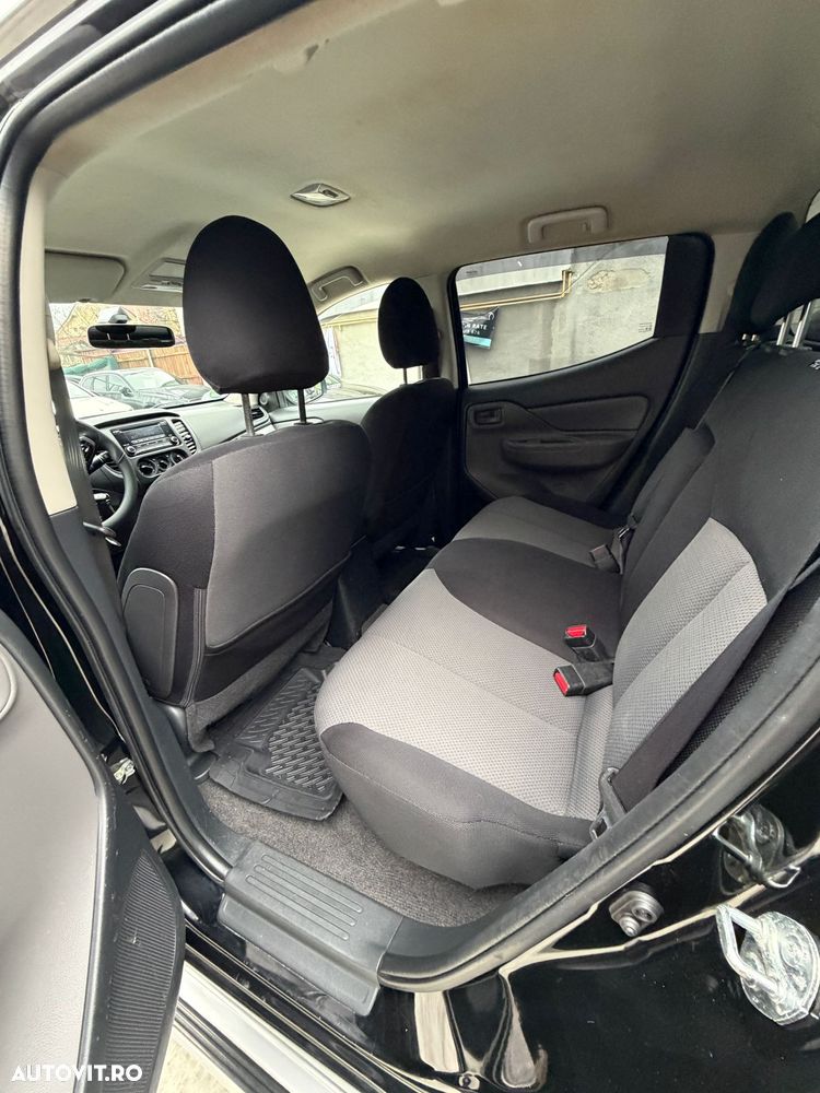 Mitsubishi L200 - 10