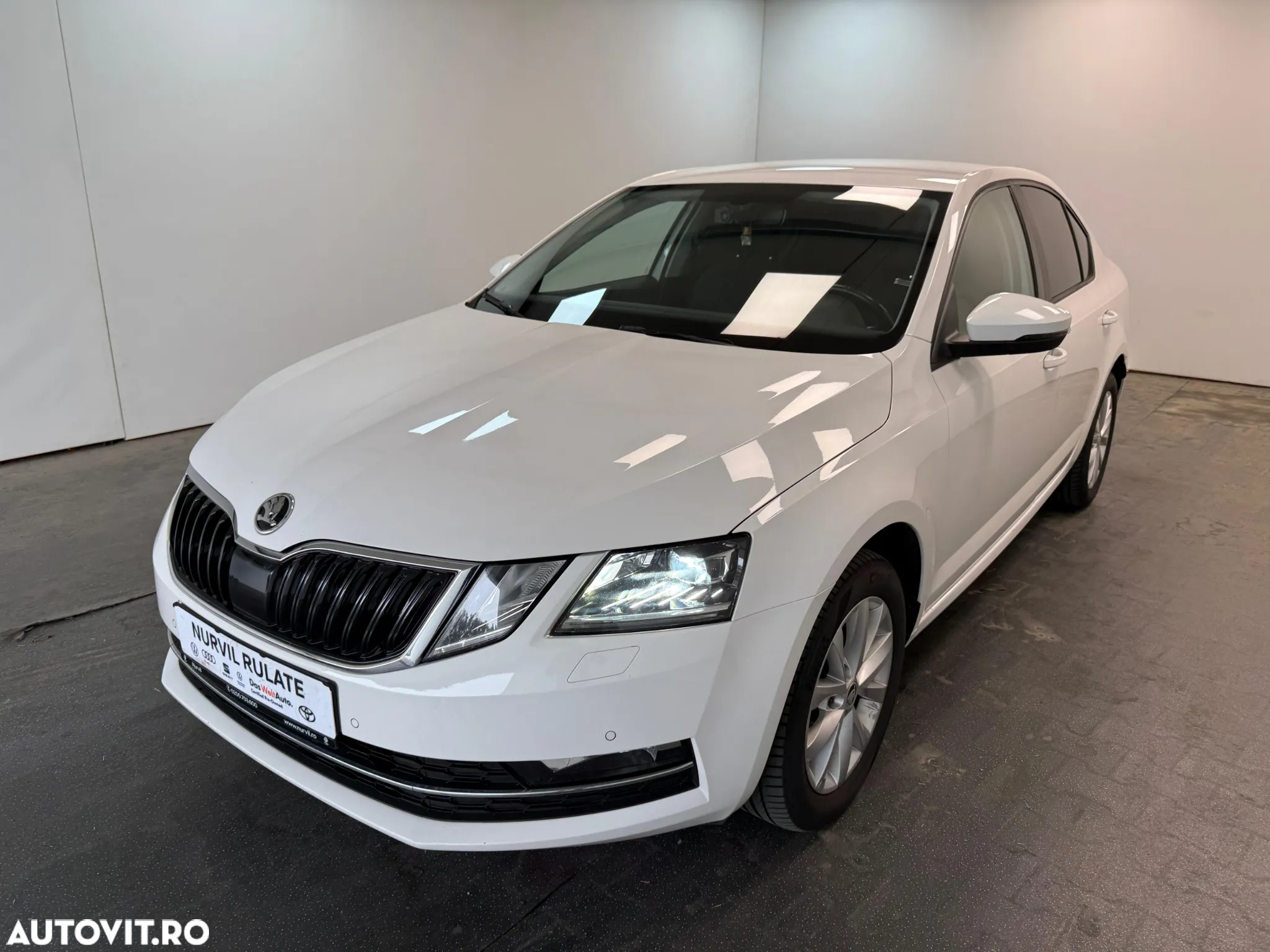 Skoda Octavia 2.0 TDI DSG 4X4 Style - 12