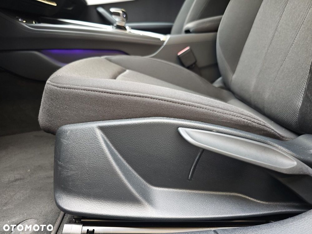 Audi A4 Avant 40 TFSI mHEV Quattro S tronic - 11