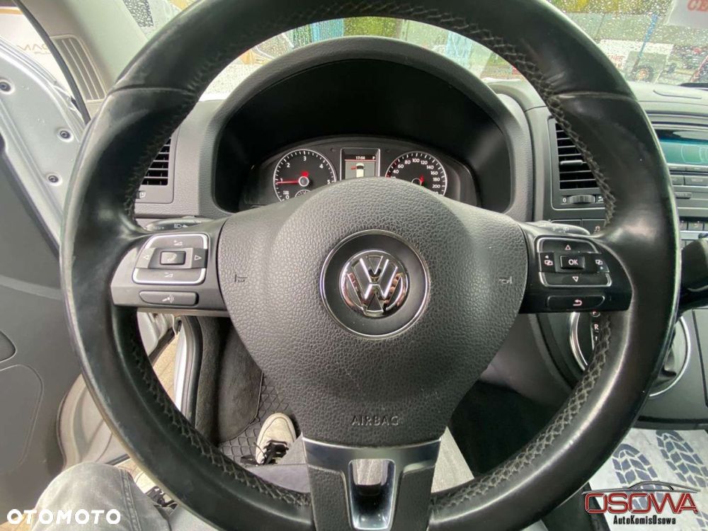 Volkswagen Multivan - 14