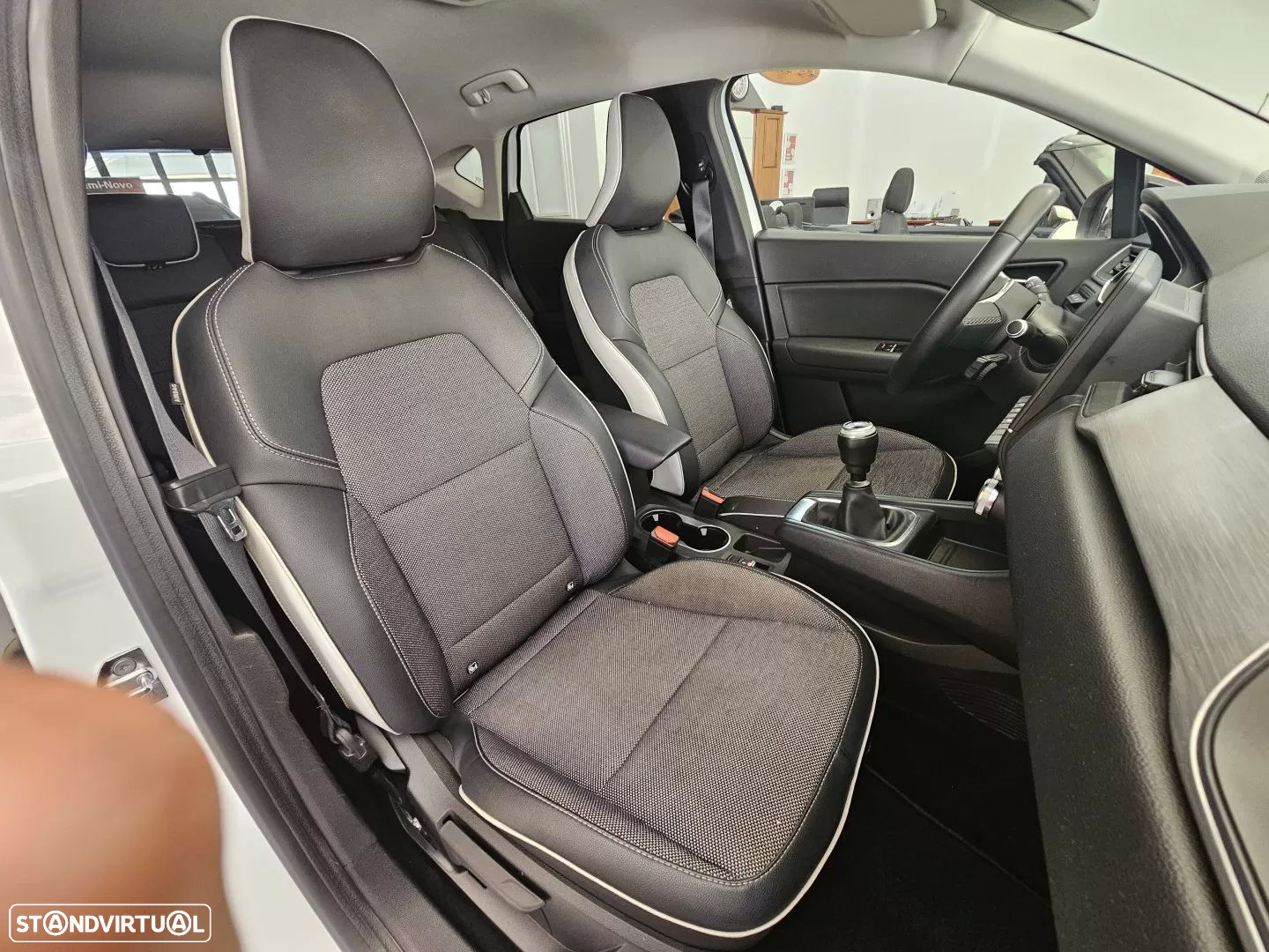 Renault Captur 1.0 TCe Intens - 18