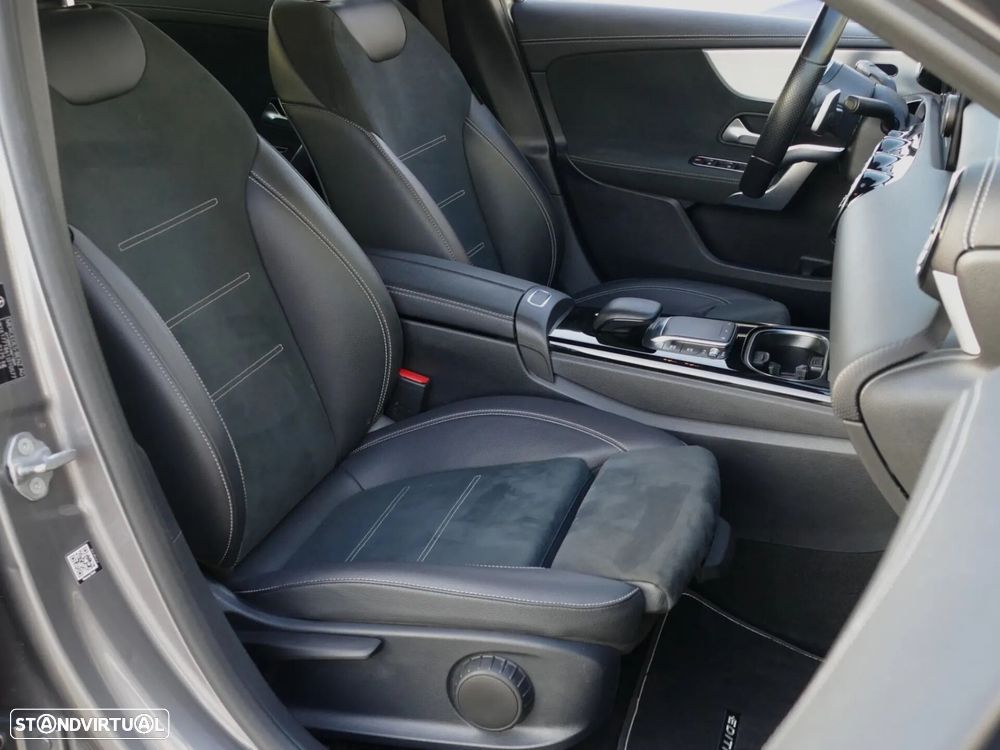 Mercedes-Benz A 250 Limousine e AMG Line - 28