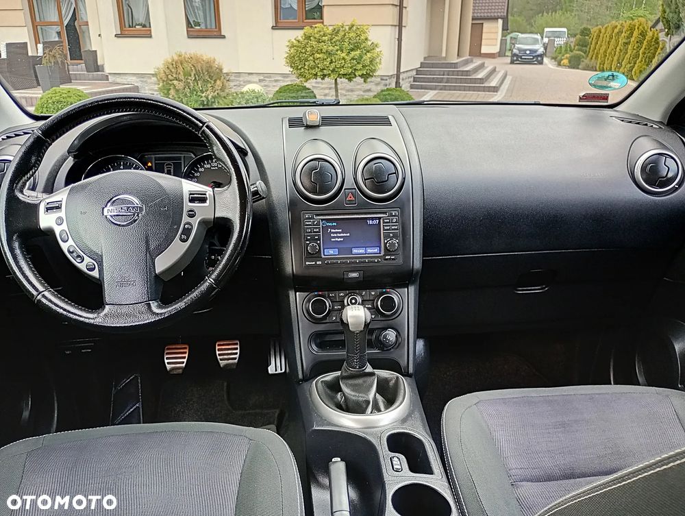 Nissan Qashqai+2 - 30