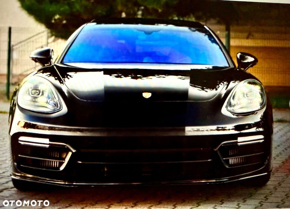 Porsche Panamera 4 E-Hybrid - 6