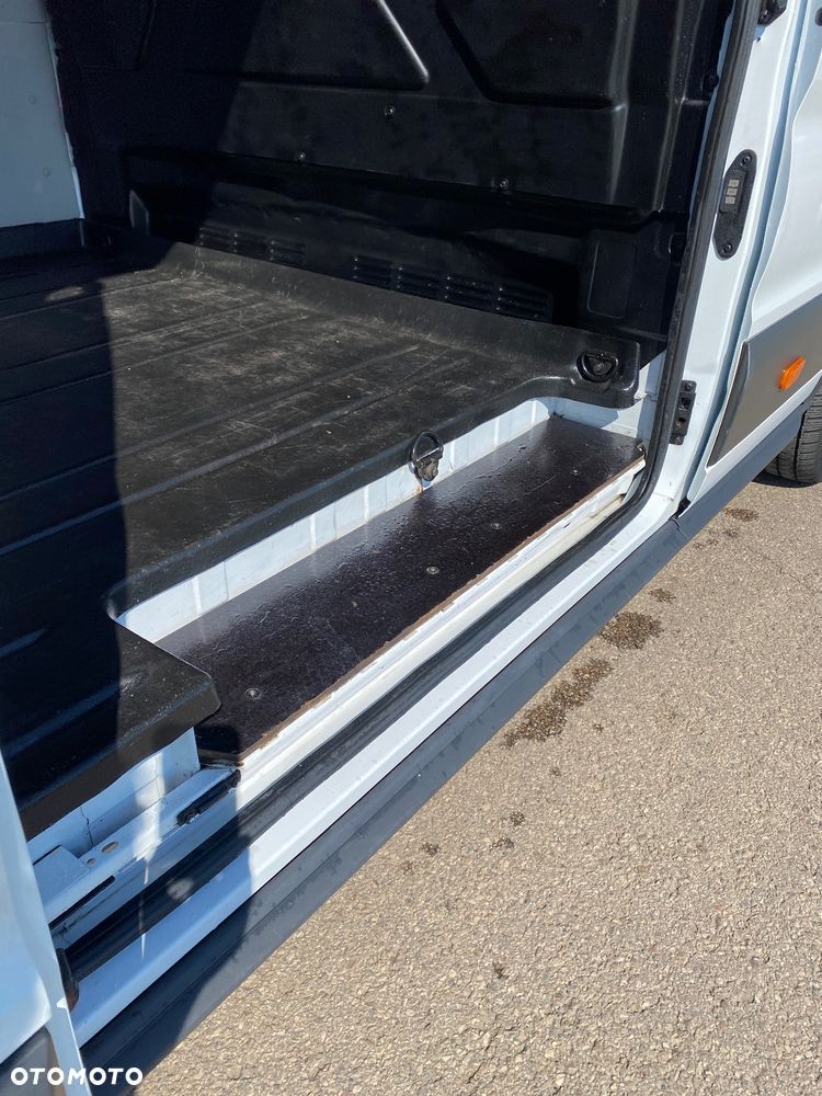 Ford Transit - 33