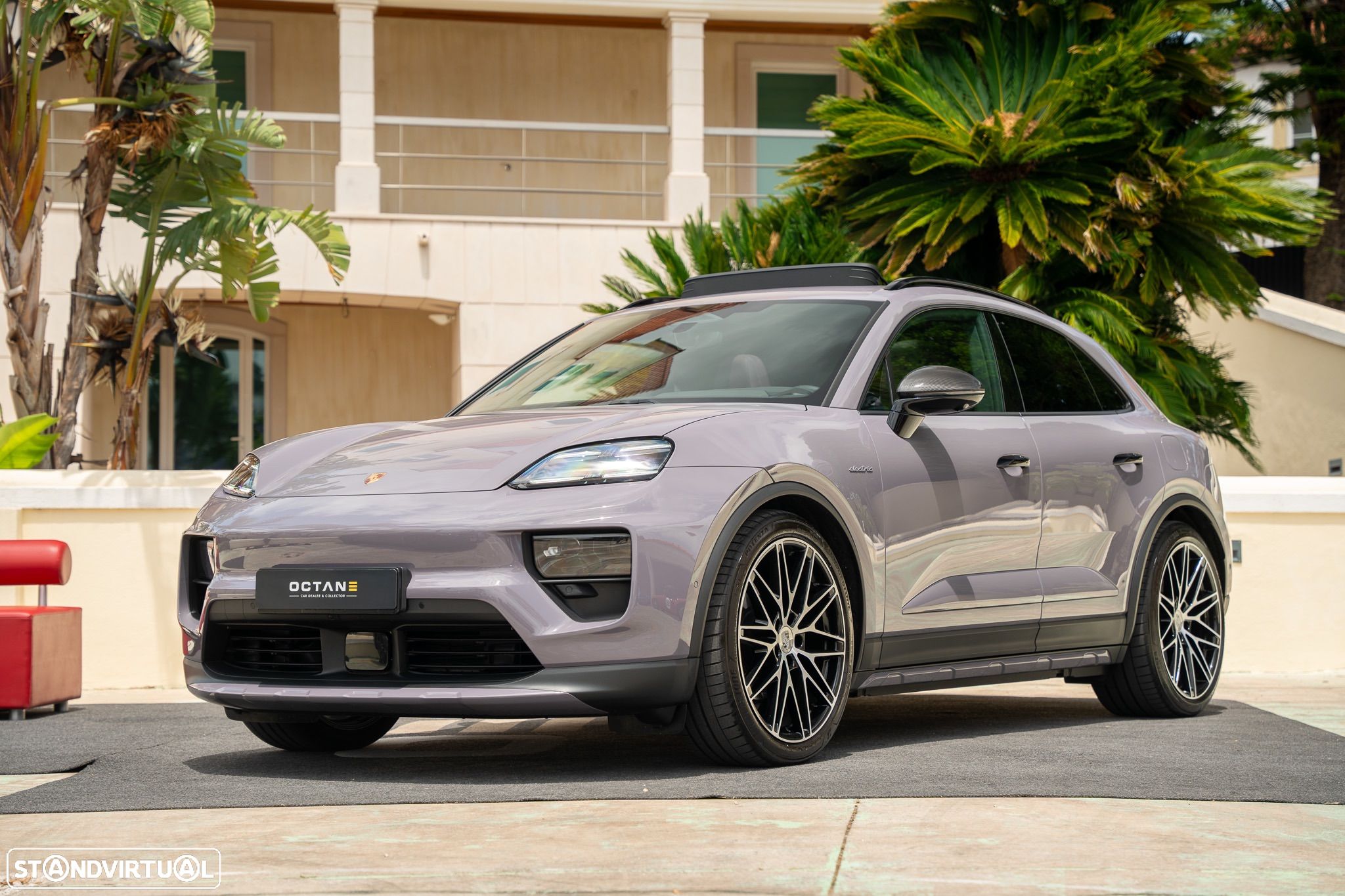 Porsche Macan Electric 4 - 1