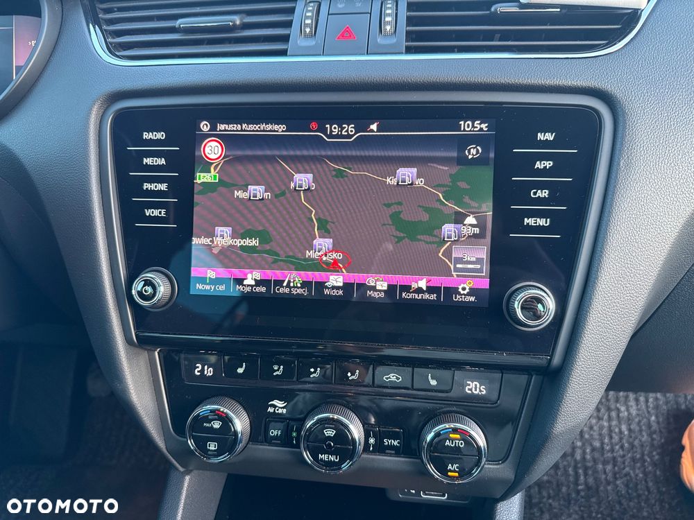 Skoda Octavia 1.6 TDI Premium Edition - 37