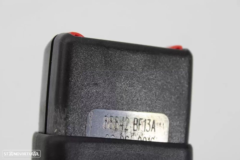 FIXAÇÃO CINTO TRASEIRO NISSAN JUKE 2016 -88842BF13A - 1