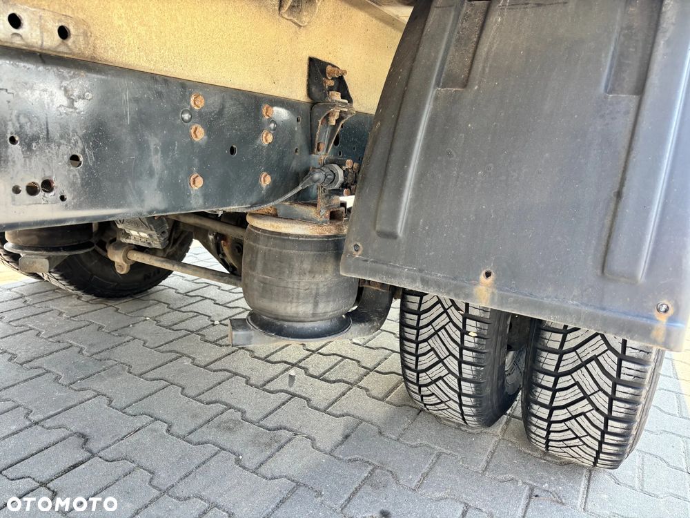 Iveco IVECO DAILY CHŁODNIA KONTENER PODWOZIE DO ZABUDOWY KILKANAŚCIE SZTUKDAILY 70C17,70C18,70C15,72C18 - 6