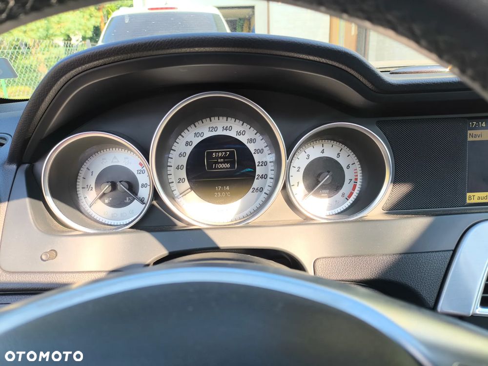 Mercedes-Benz Klasa C 200 CGI BlueEff Avantgarde - 9