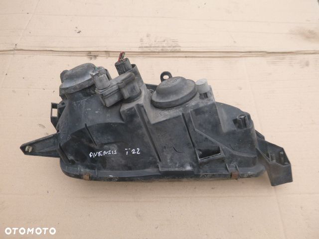 LAMPA LEWY PRZÓD LEWA PRZEDNIA PRAWY PRZÓD PRAWA PRZEDNIA TOYOTA AVENSIS I 97-02 - 13
