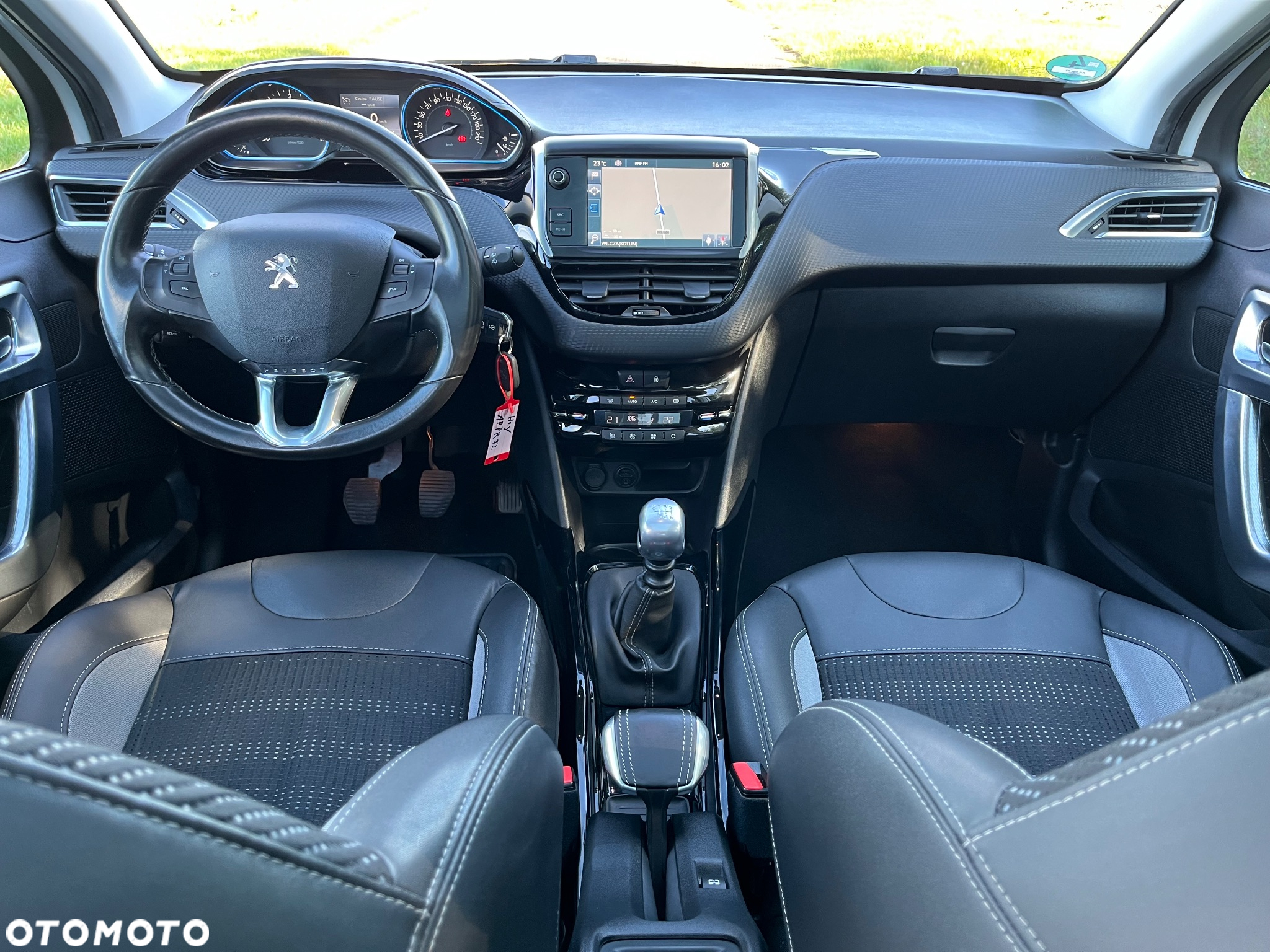 Peugeot 2008 - 15