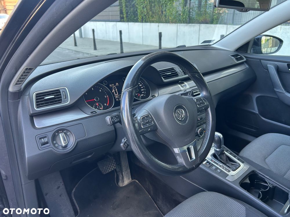 Volkswagen Passat 2.0 TDI Highline DSG - 19