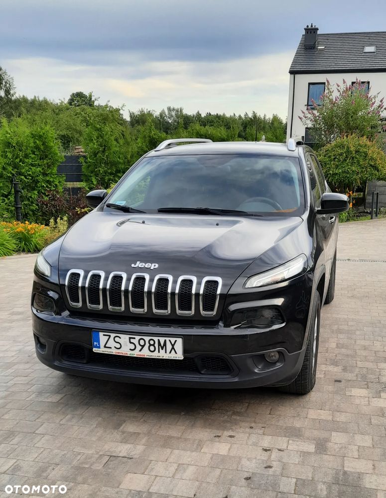 Jeep Cherokee - 1