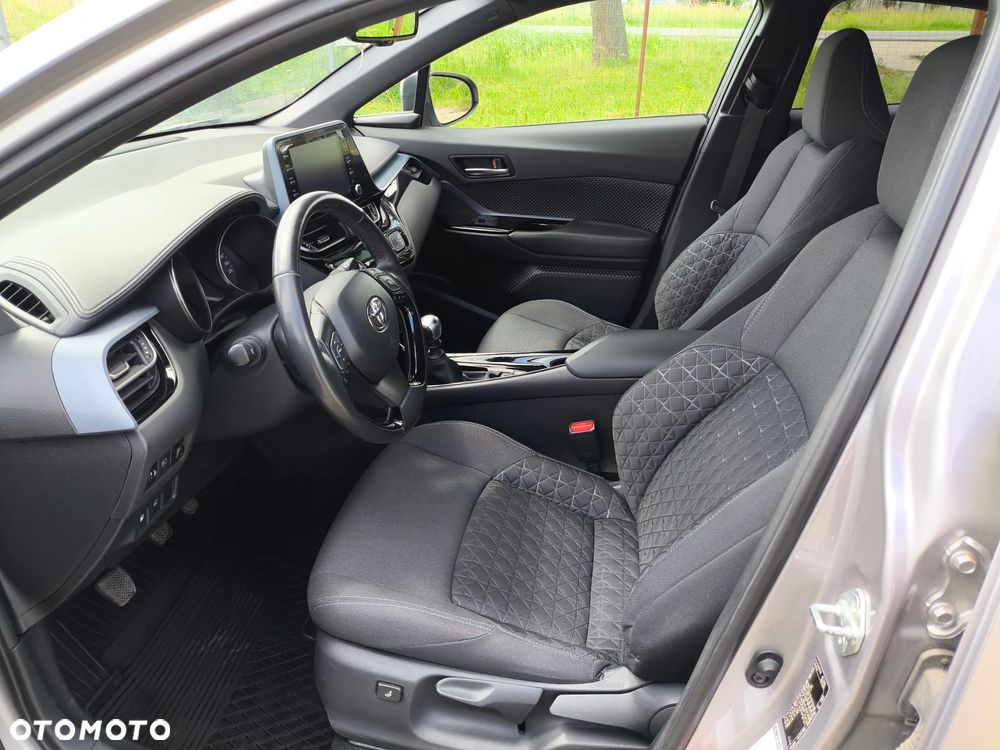 Toyota C-HR - 10