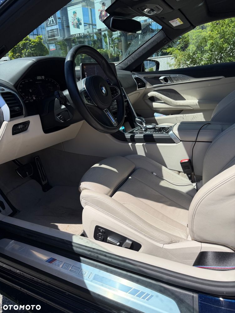 BMW Seria 8 - 19