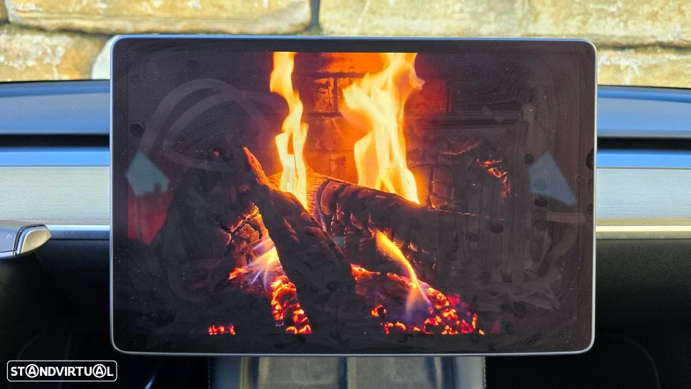 Tesla Model Y Long Range Tração Integral - 42